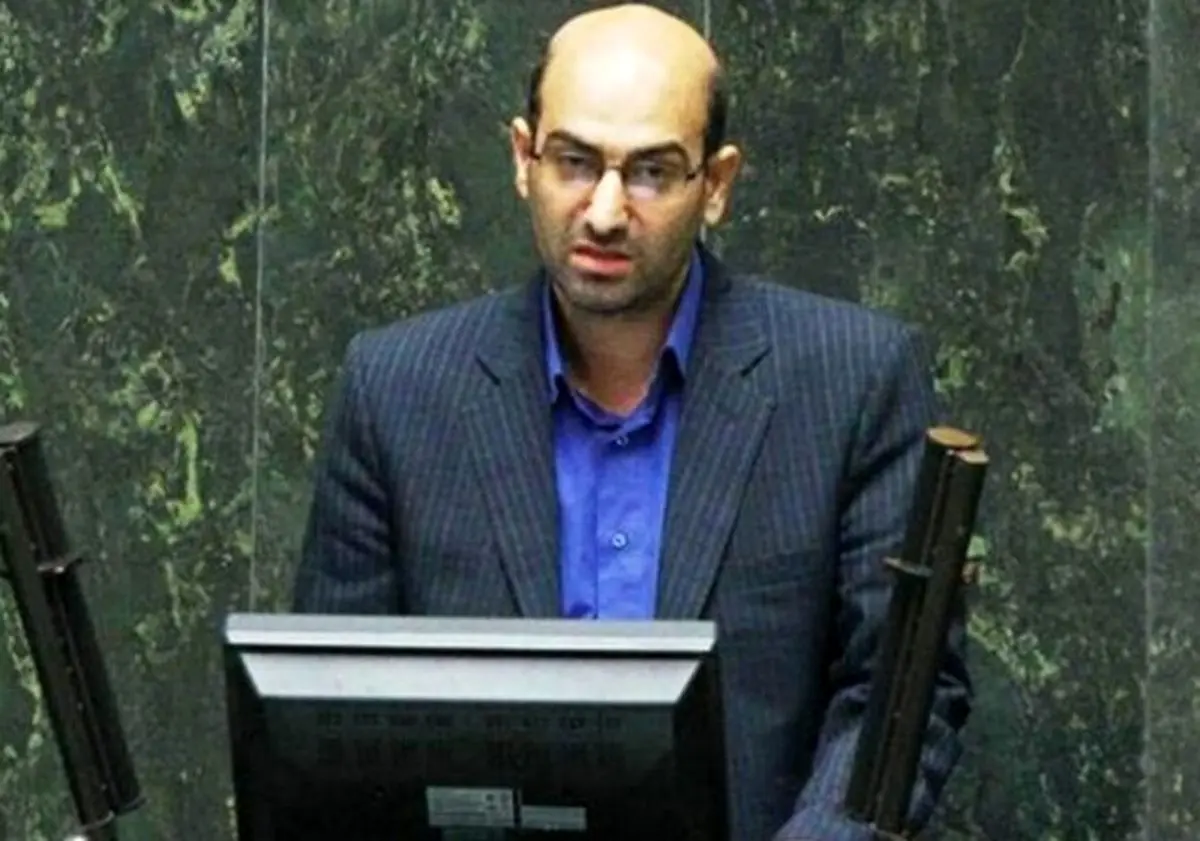 مجلس از افشاگران فساد حمایت میکند