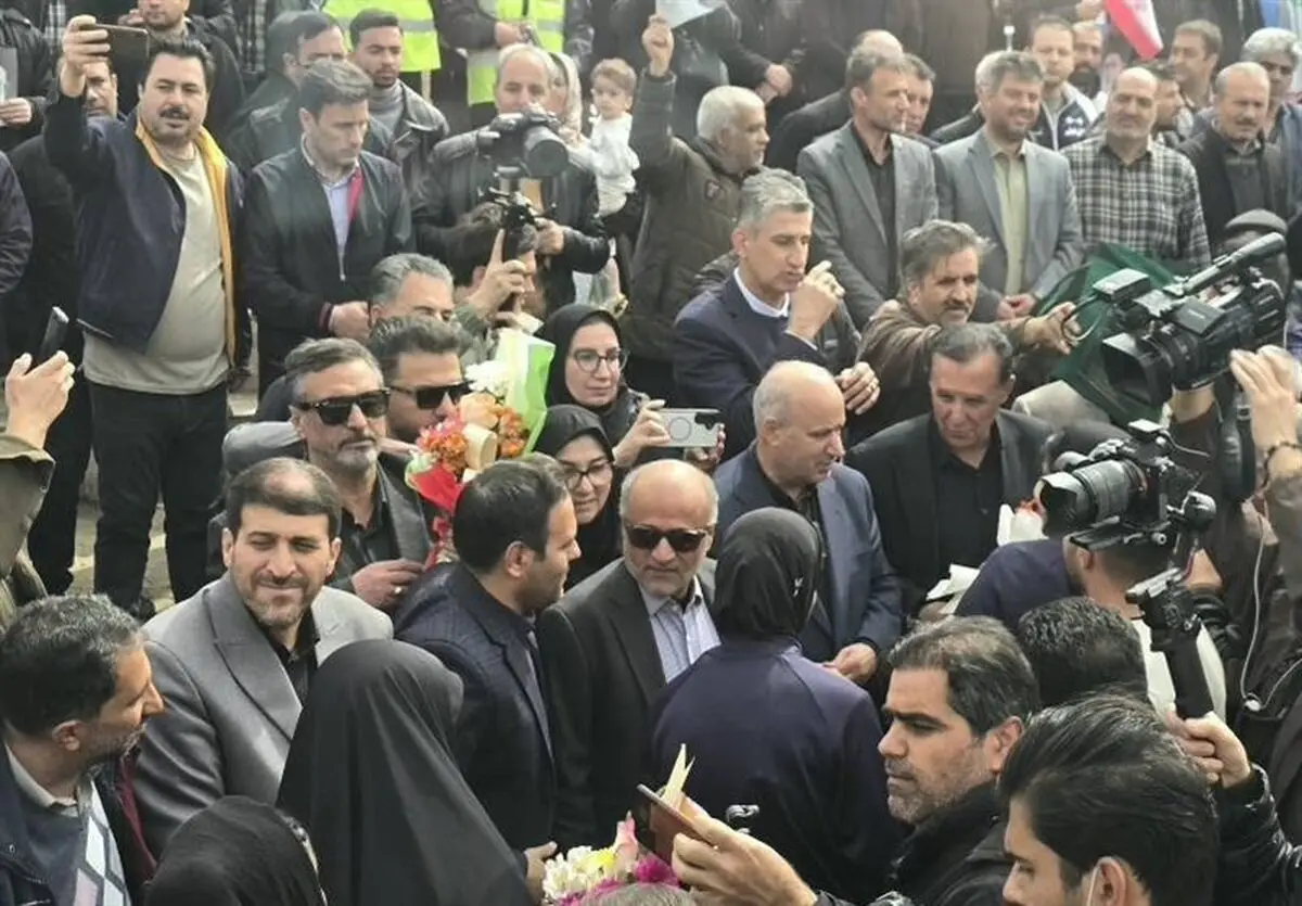 تجلیل از بانوان ملی‌پوش فوتبال ایران توسط تاج و مسئولان زنجان