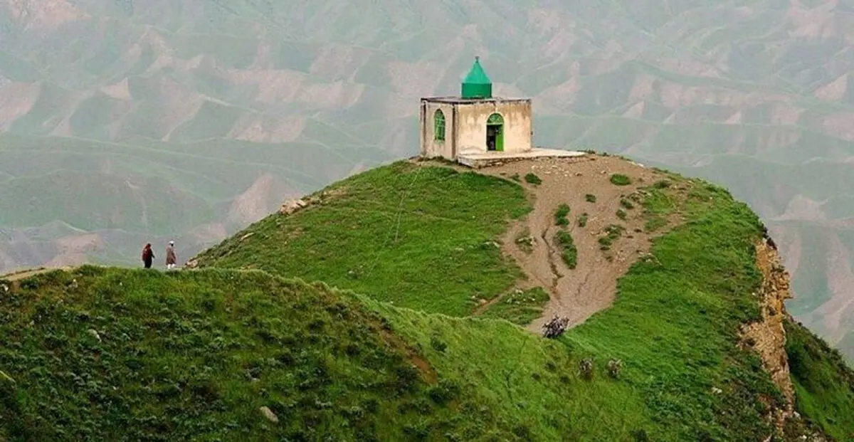 ببینید| خالد نبی؛ زیارتگاهی شگفت‌انگیز!