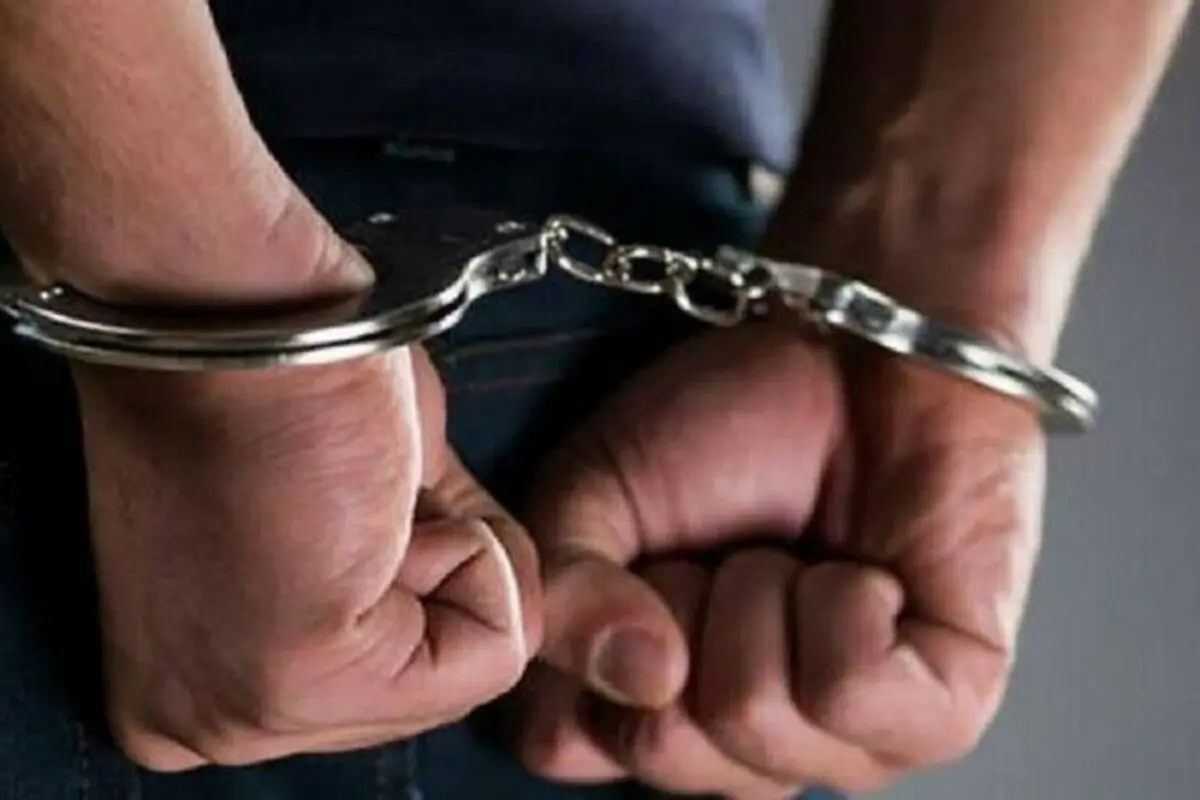 
دستگیری پزشک قلابی در کرج
