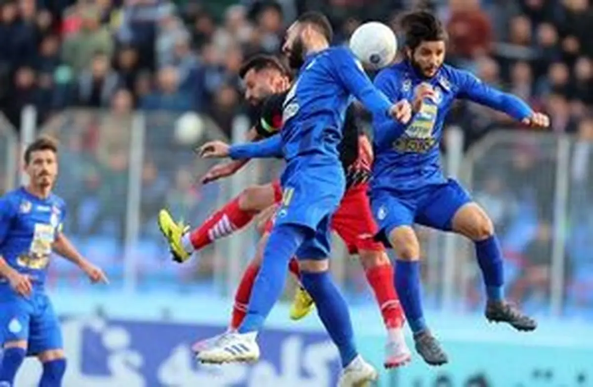 رفتار کنایهآمیز بازیکنان استقلال با حسینی
