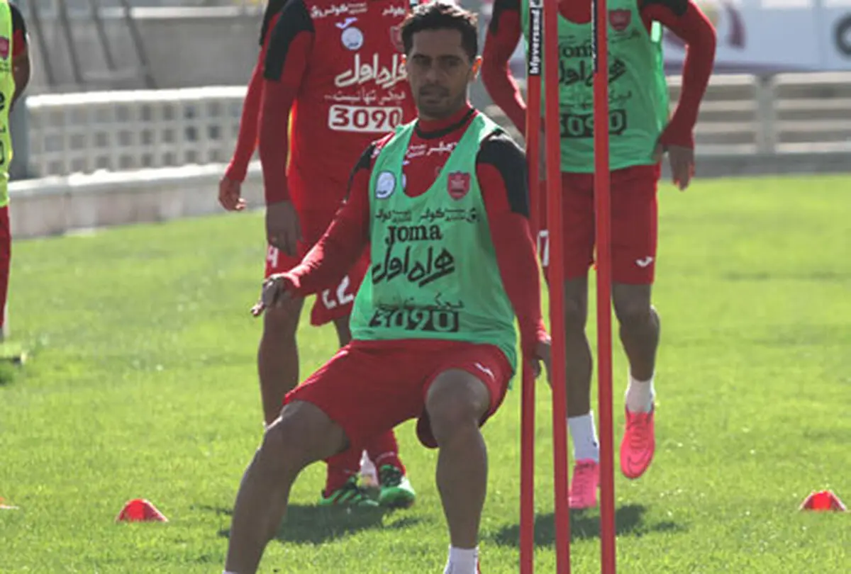 بازیکن سابق پرسپولیس به فجر سپاسی می رود؟