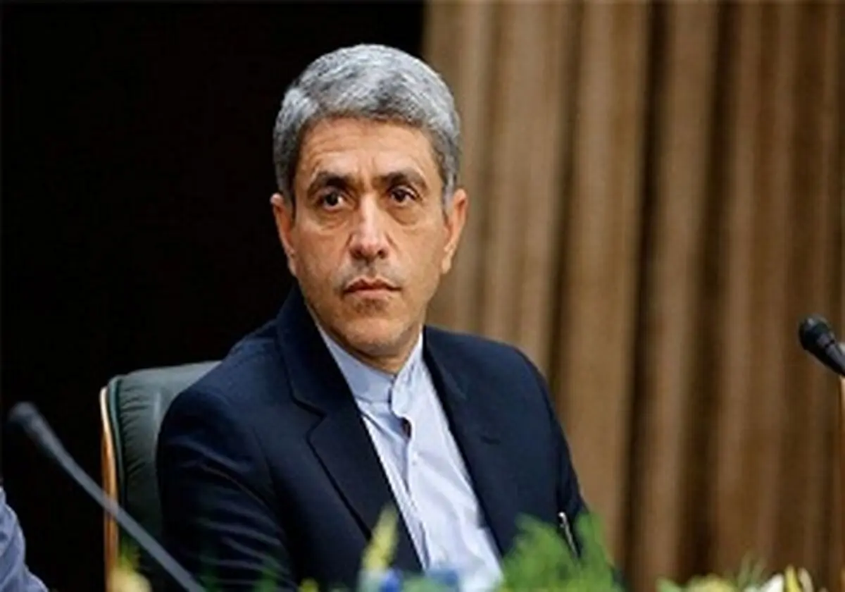 وزیر اقتصاد وارد سمنان شد 
