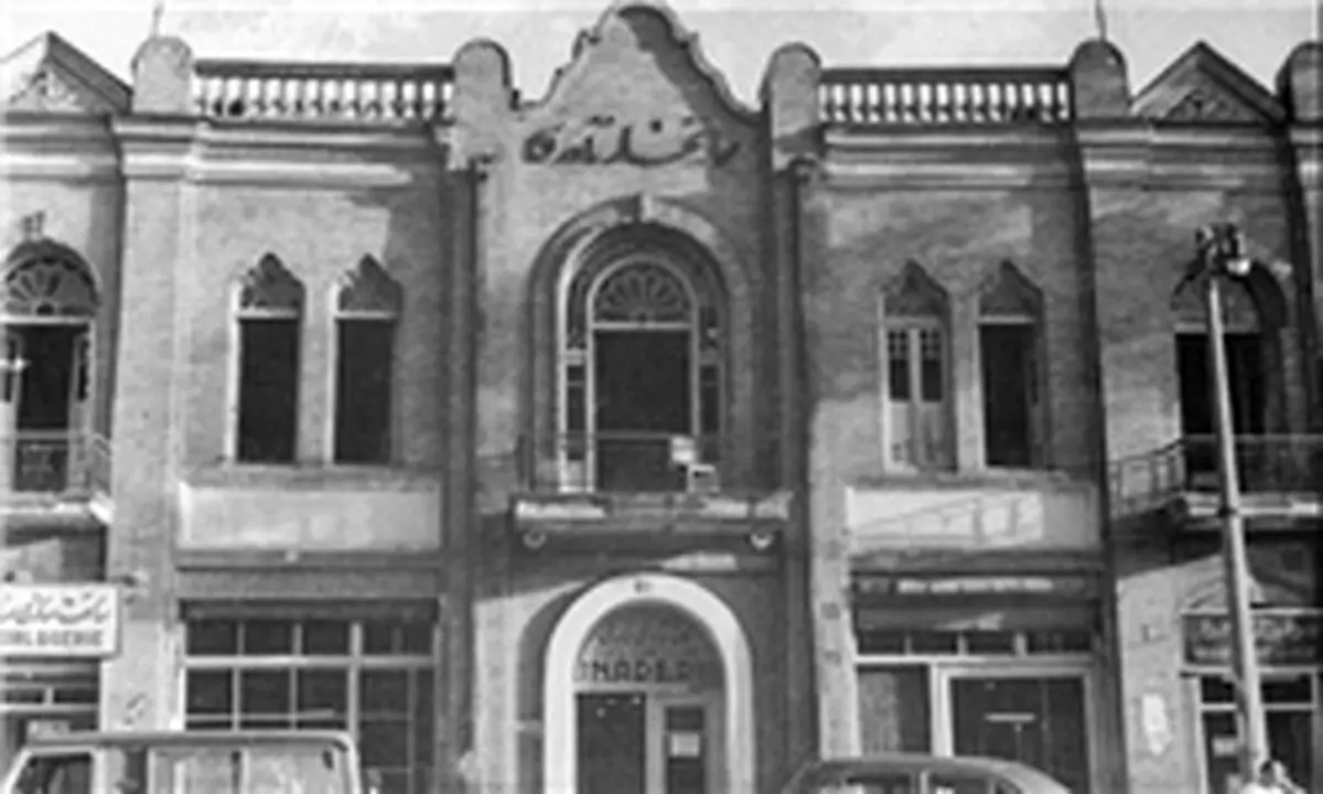 اخبار در خصوص تخریب کافه نادری کذب است