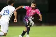 چمن ورزشگاه آلومینیوم زیر ذره‌بین هافبک باتجربه