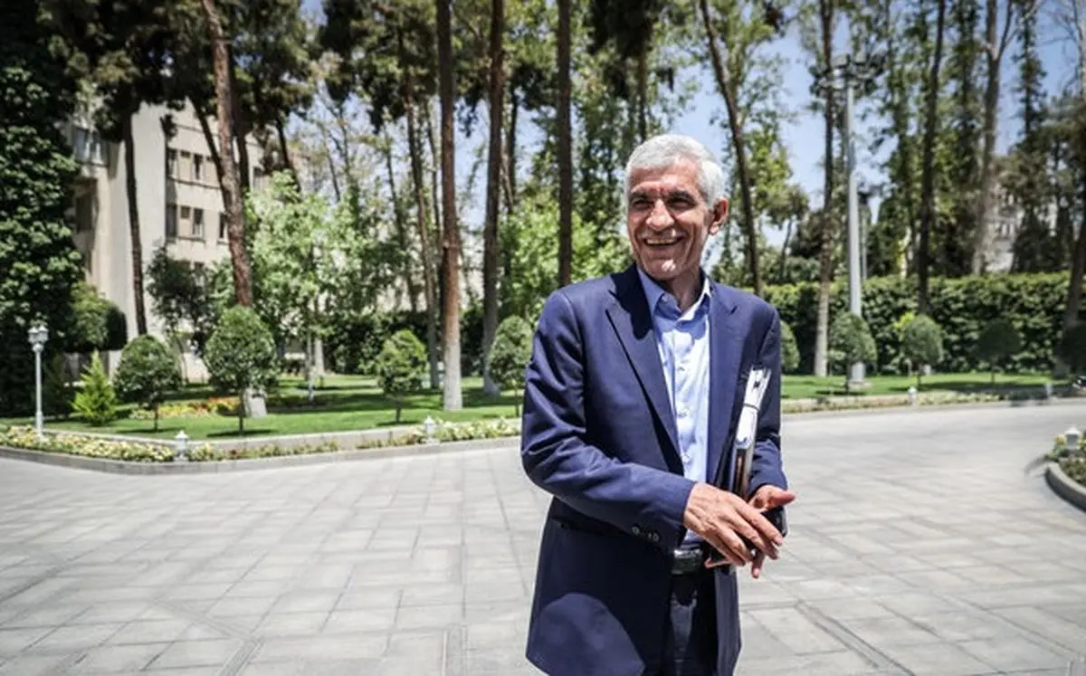 افشانی از بهشت می رود