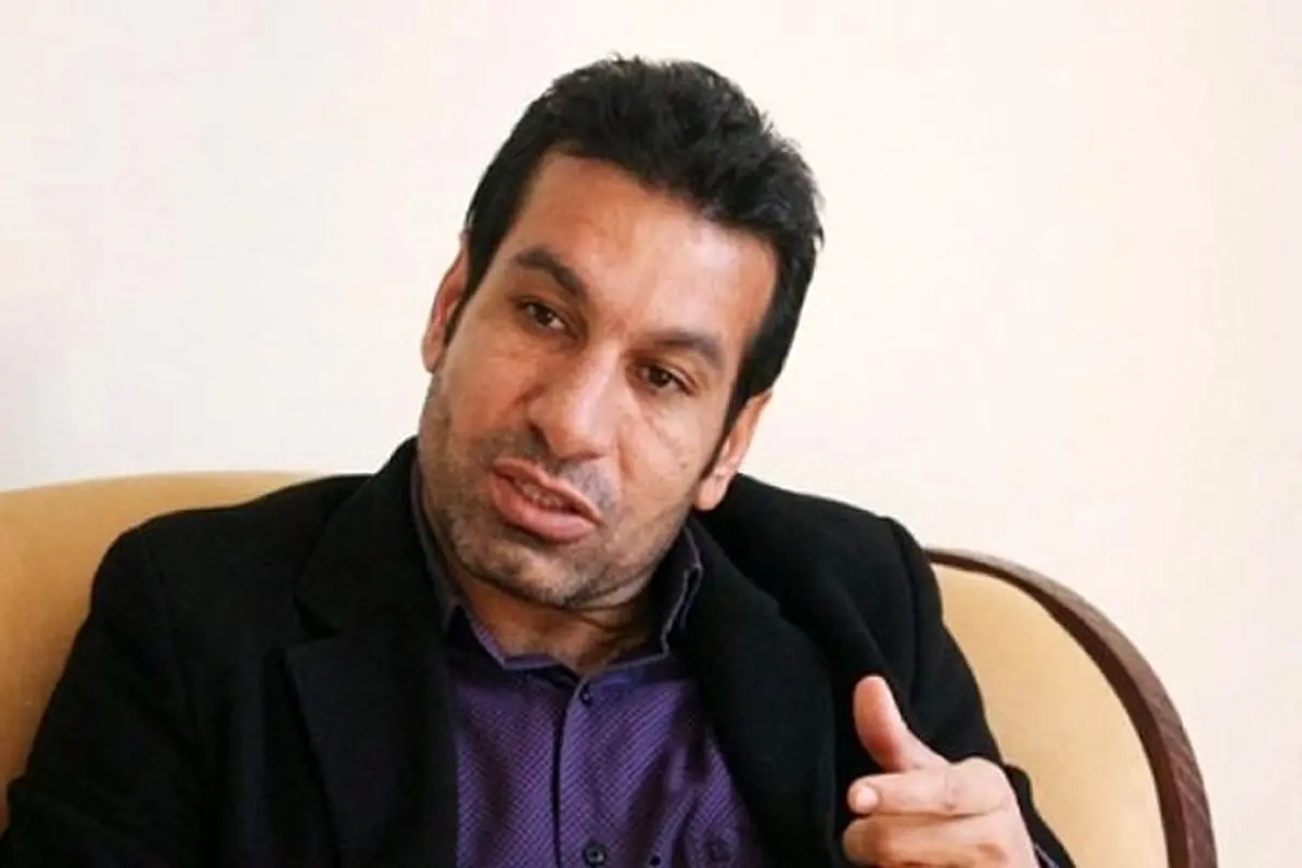 ترسم از این است که پیراهن استقلال را آتش بزنند
