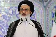 جدایی حوزه از سیاست خواسته انگلیس است 