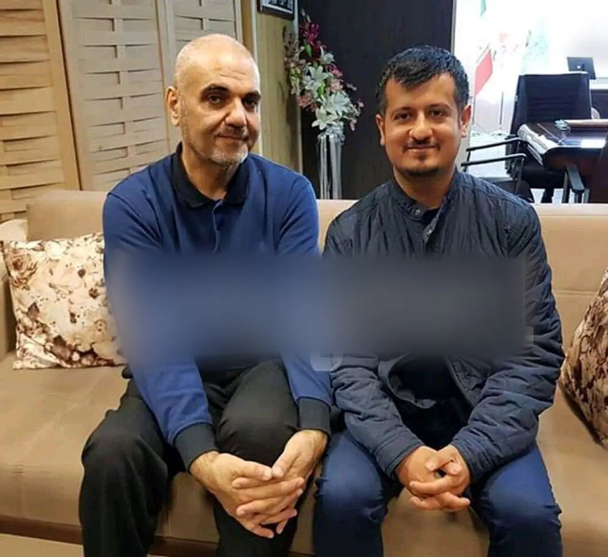 جواد خیابانی گزارشگر و مجری فوتبال با ظاهری عجیب!