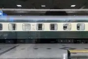 نخستین قطار مسافربری نخجوان وارد ایستگاه راه آهن مشهد شد