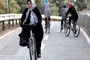 شادی مروجان بی دینی از دوچرخه سواری بانوان در «پارک شادی» یزد