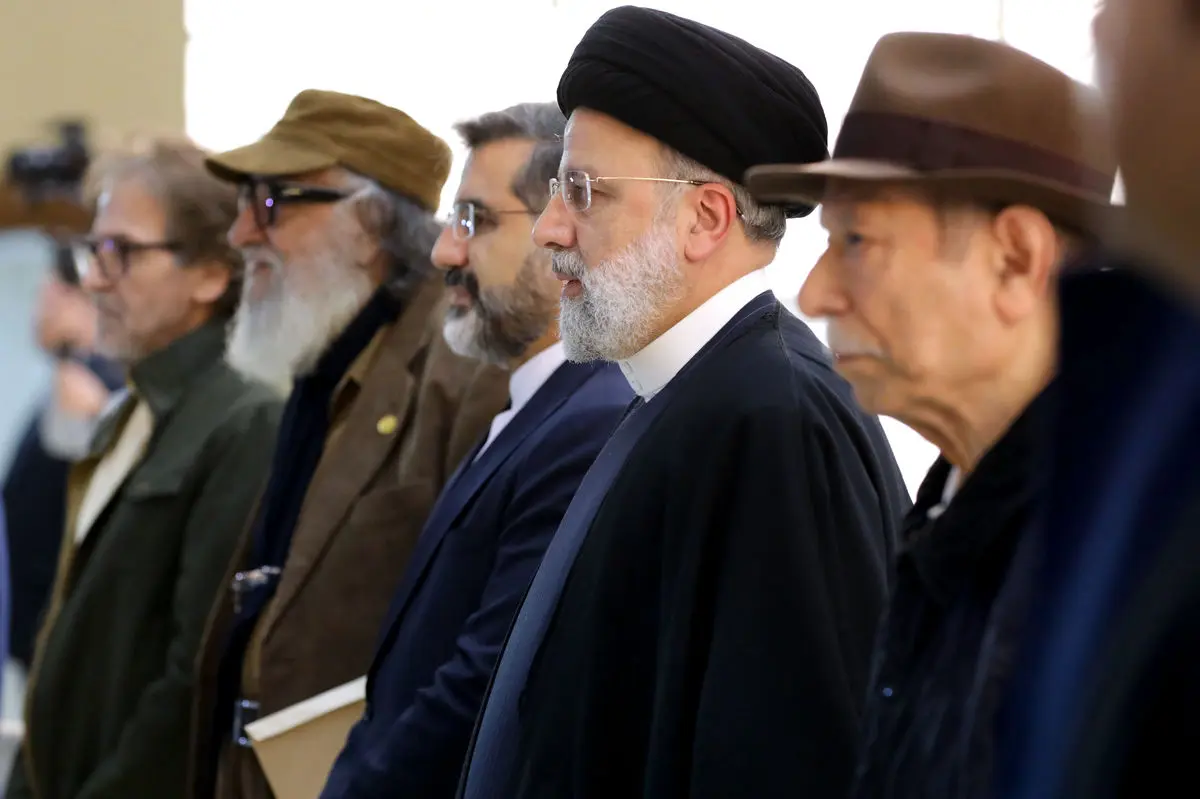 حواشی جالب دیدار هنرمندان با رئیسجمهور