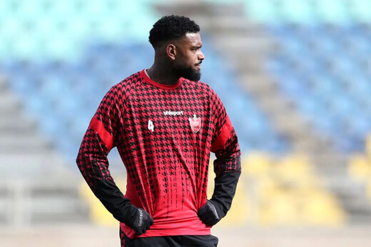 ماجرای مهاجم پرسپولیس به مجلس کشیده شد!
