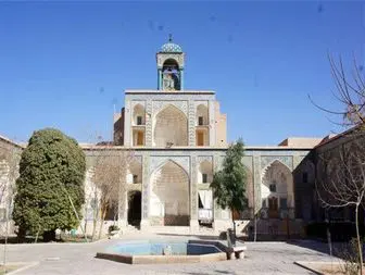 مدرسه ای در دل بازار قدیم کرمان با مکانی متعلق به دوران قاجار