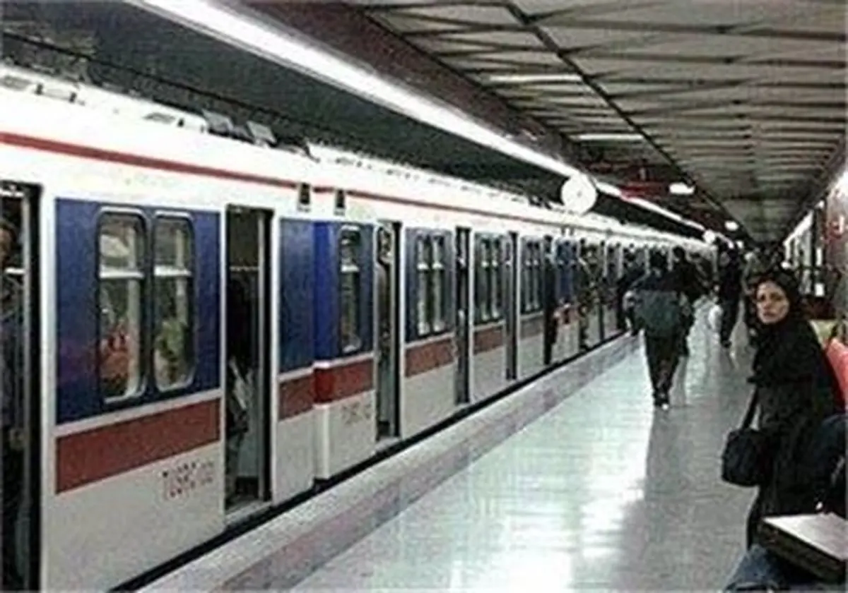 مانور دورهای واکنش در شرایط اضطراری در مترو