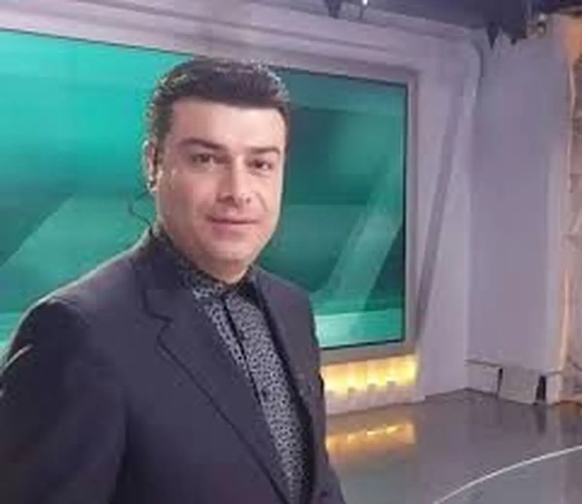 گوینده معروف خبر روی تخت بیمارستان/عکس