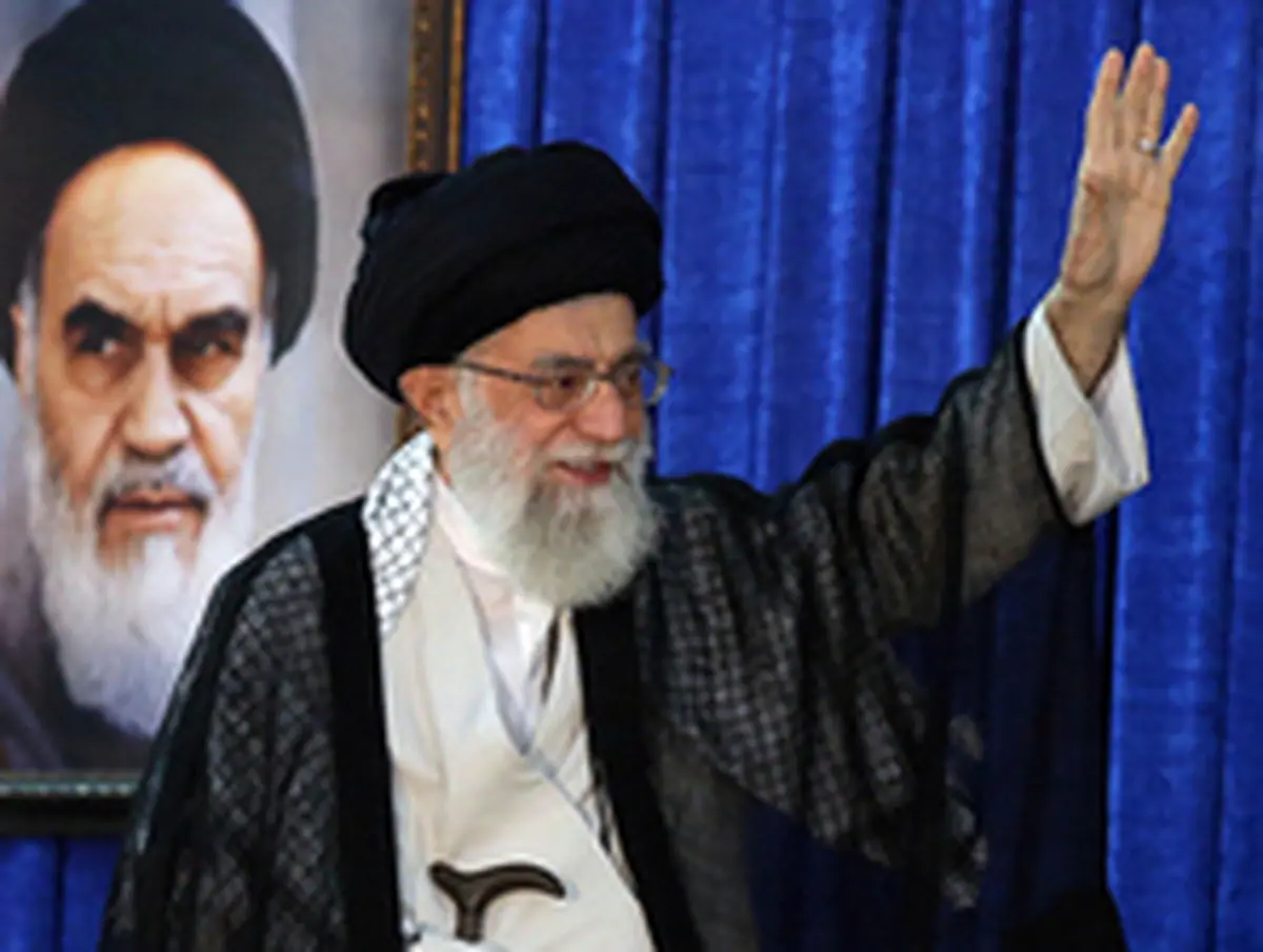 انقلابیگری یعنی مسئولان تسلیم زورگویی و دچار انفعال نشوند