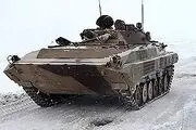 یک نفربر زرهی برای کمک رسانی در صومعه‌سر