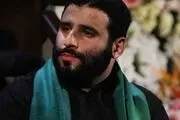 مداح مشهور در لباس احرام /عکس