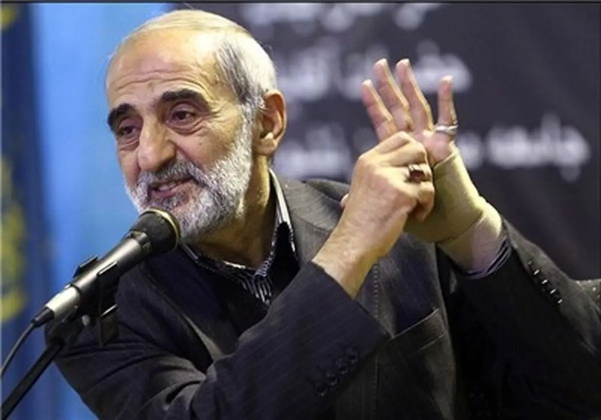 شریعتمداری: آقای روحانی از شما بعید بود!