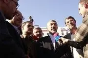 هنوز هم با چمدان پول منتقل می‌شود