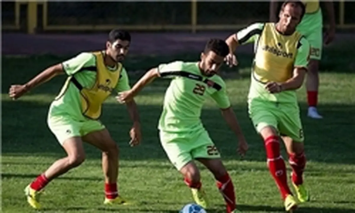 پدر بازیکن ملی‌پوش در کنار سرخ‌پوشان