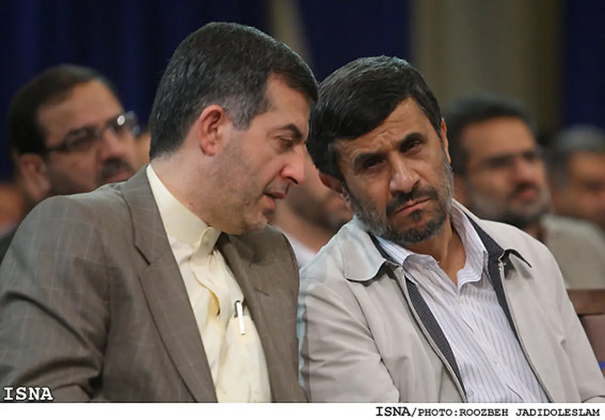 وکیل مدافع مشایی: مشایی از کشور خارج نشده است