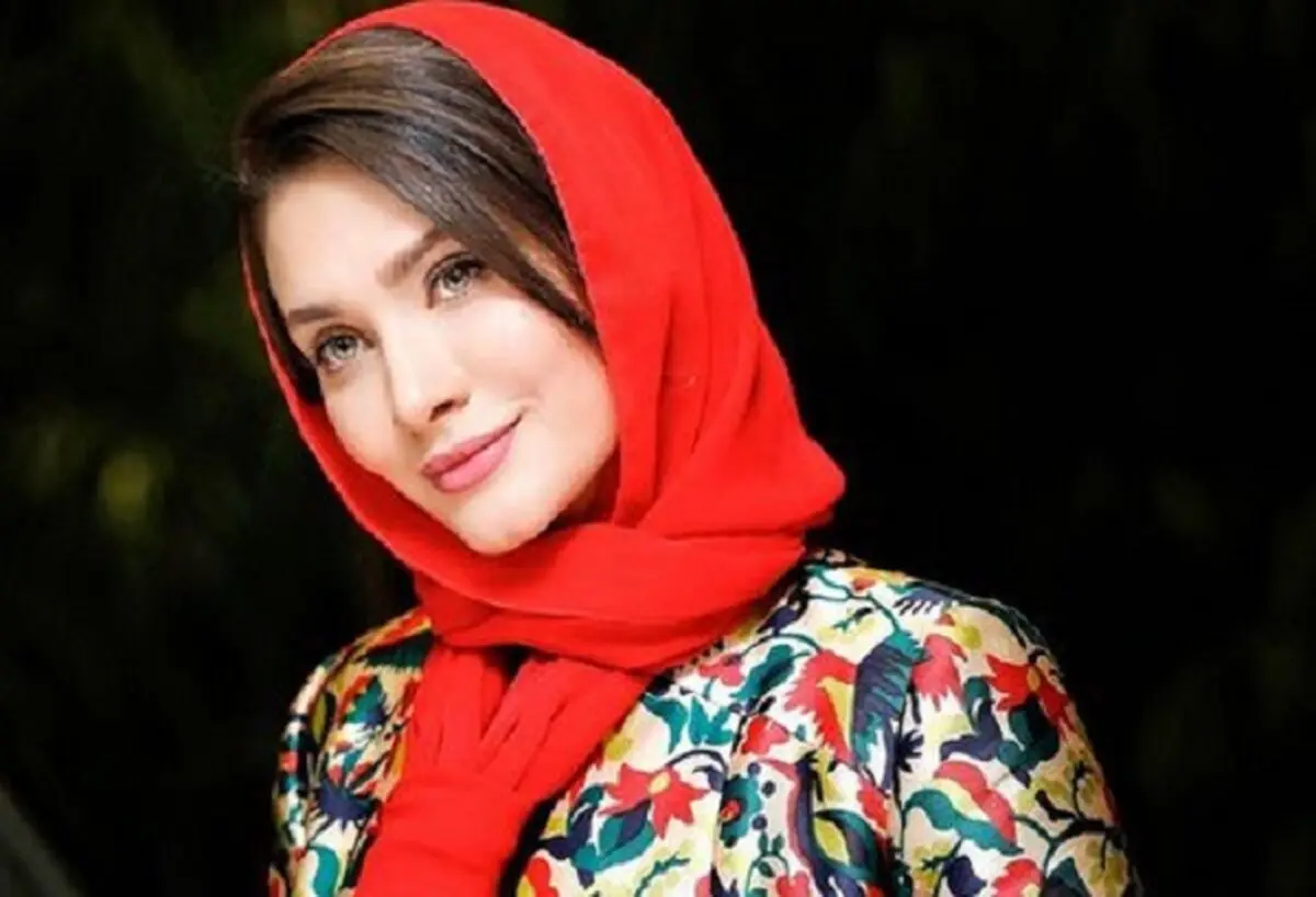 ساناز سعیدی و خواهران شبیه خودش!