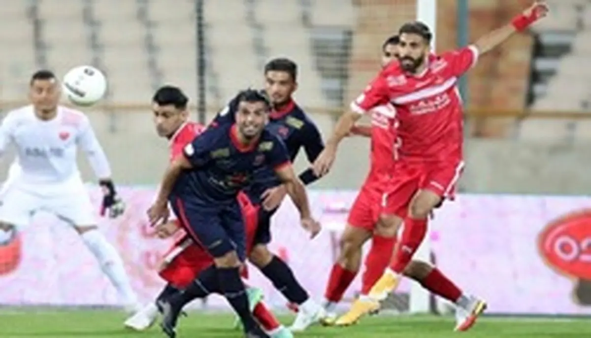 بازیکنان تیم قهرمان منتظر تماس مربی پرسپولیسی