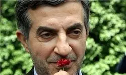 مشایی: رئیس‌دفتر احمدی‌نژاد باقی می‌مانم