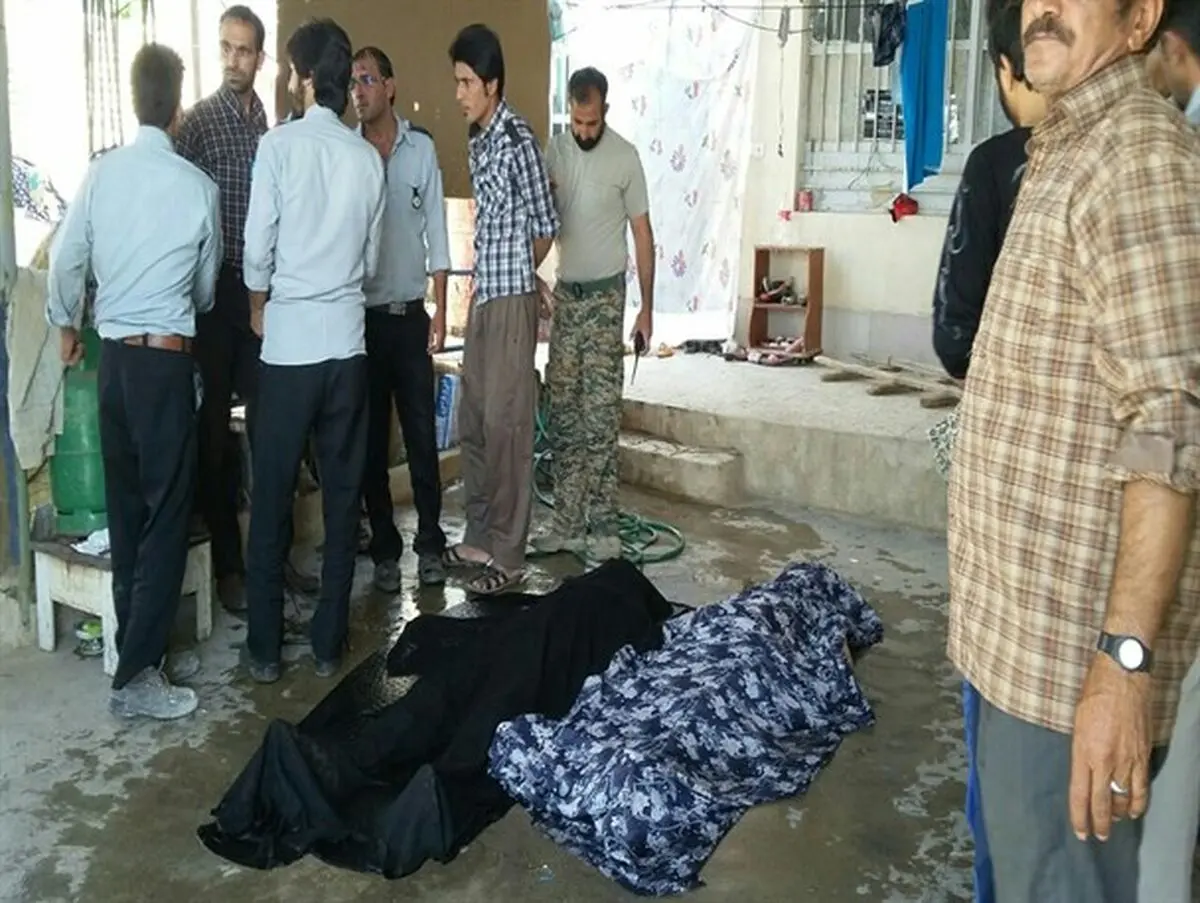 مرگ دو جوان بر اثر گاز گرفتگی چاه فاضلاب در ریحانشهر زرند