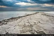 دریاچه نیمه‌جان ارومیه