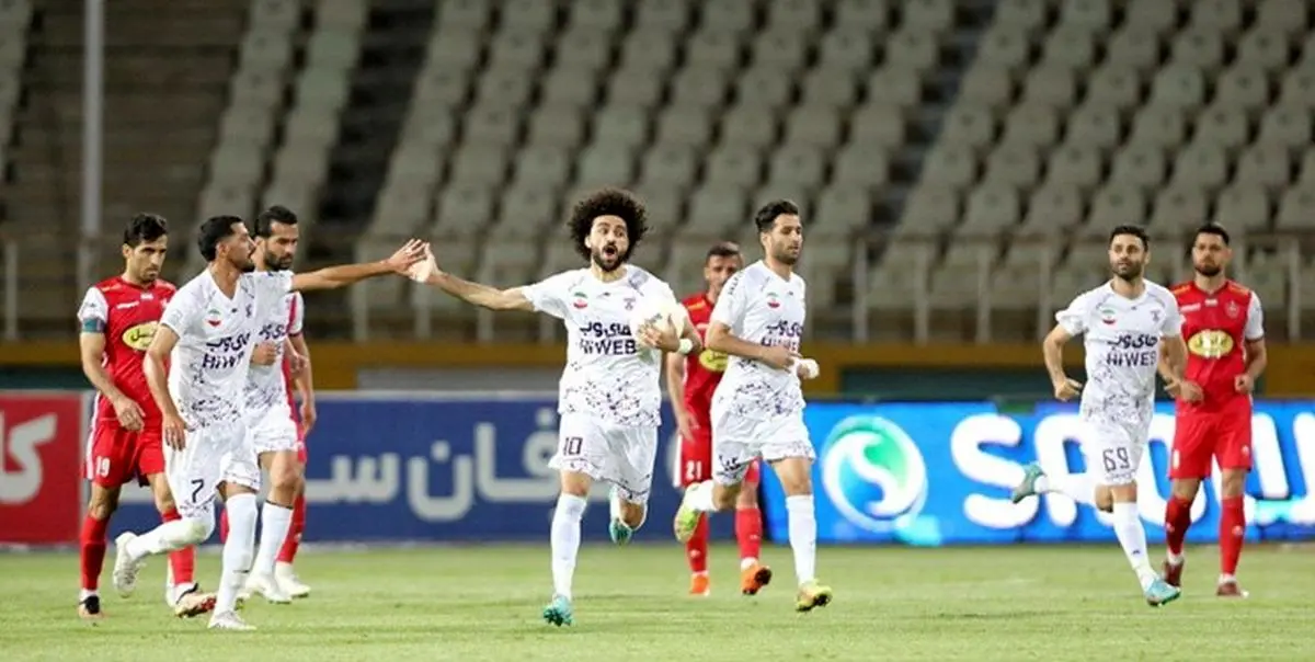 اخبار پرسپولیس/ مرادی: به بیرانوند گفتم به زمین بیایم گل میزنم