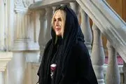 واکنش دختر بیتا فرهی به حواشی درباره یک تندیس از این بازیگر
