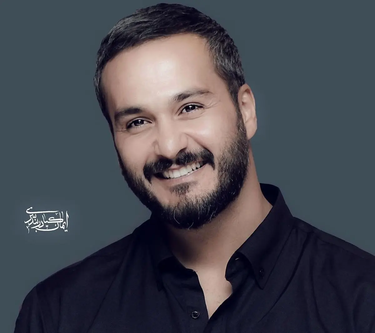 میلاد کی مرام در کنار ماشین لوکسش/ عکس