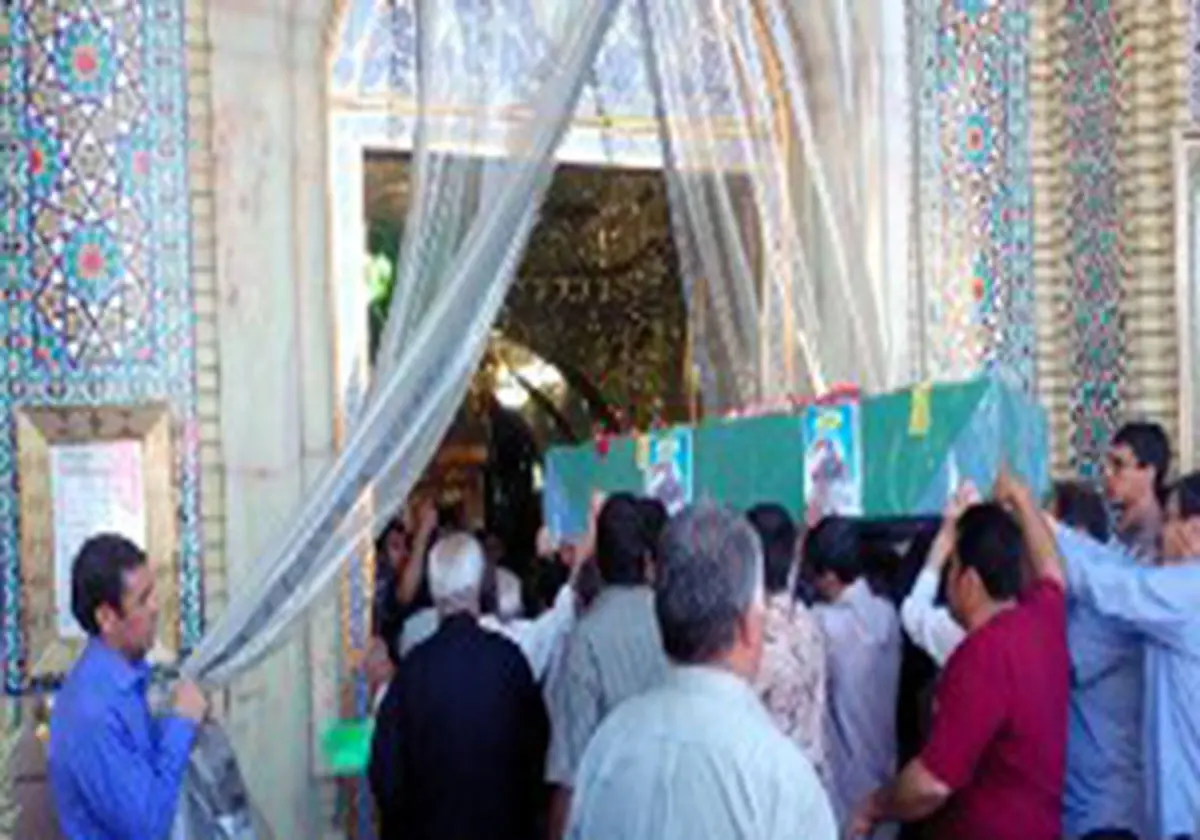 تشییع پیکر مدافع حرم در شیراز