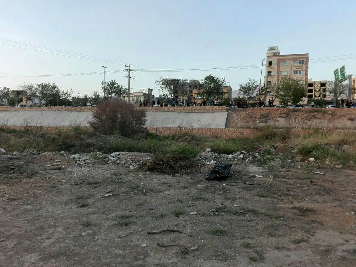 جسد مرد ۳۶ ساله در رودخانه خشک شیراز کشف شد