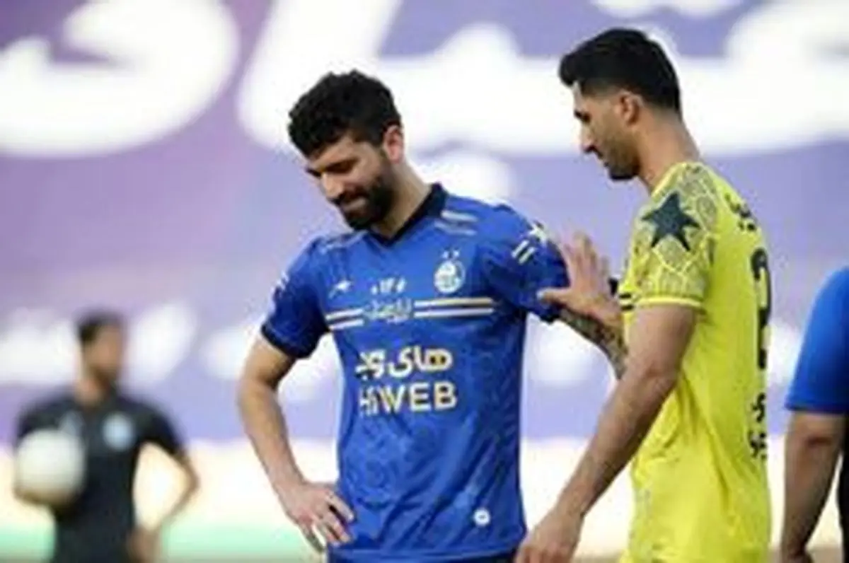 افشاگری از جذب مدافع یاغی استقلال توسط سپاهان