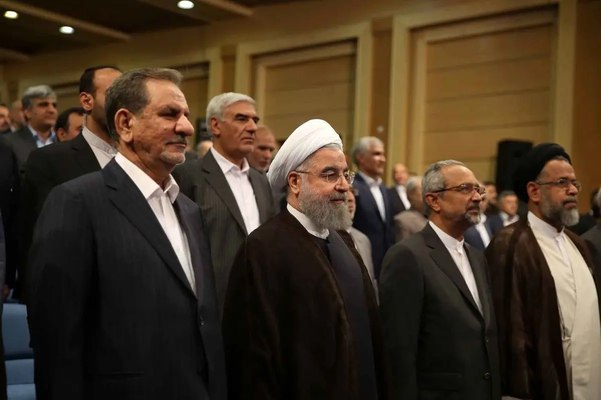 درخواست از روحانی برای عزل وزرای ناکارآمد
