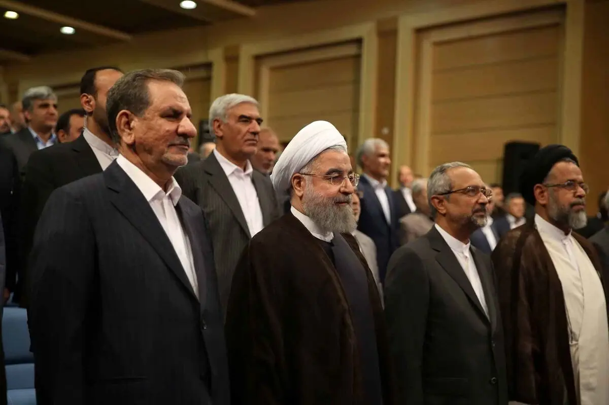 درخواست از روحانی برای عزل وزرای ناکارآمد
