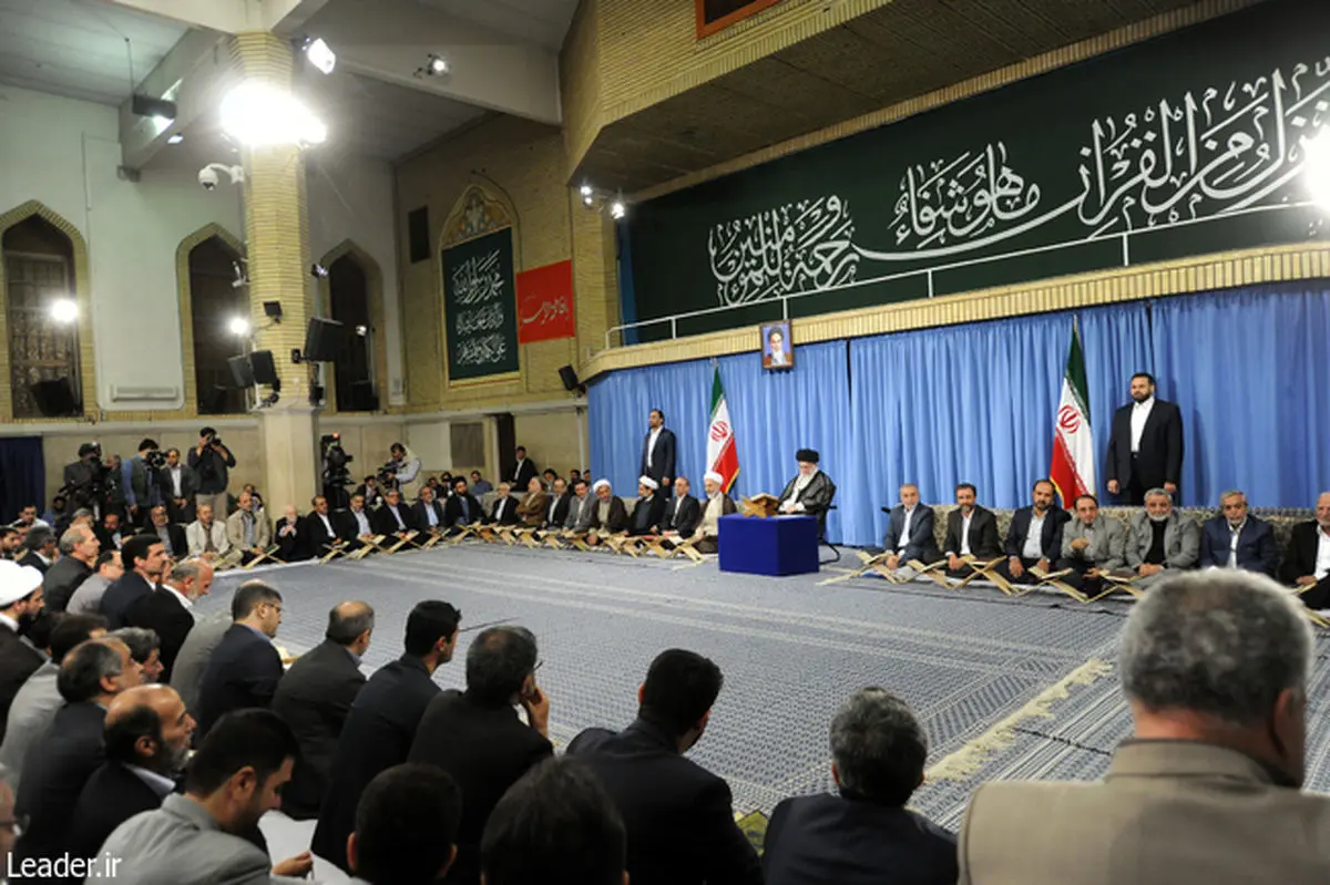 تجربههای ملت ایران نشان میدهد آینده از آنِ جوانان مؤمن است