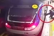  فیلم کامل از ورود آرمیتا گراوند به مترو تا لحظه بیهوشی 
