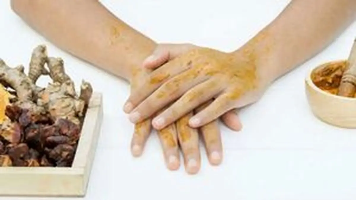خواص زردچوبه برای پوست