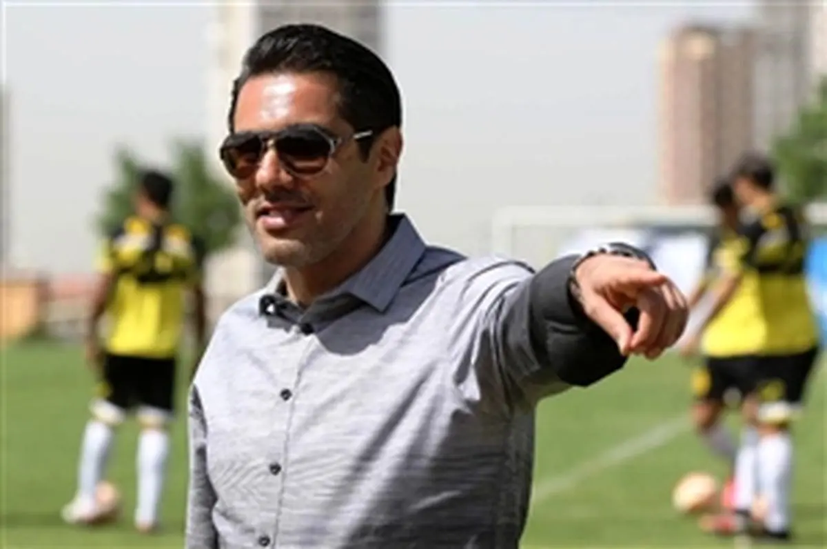 مخالفت پرسپولیس با استعفای افشین پیروانی