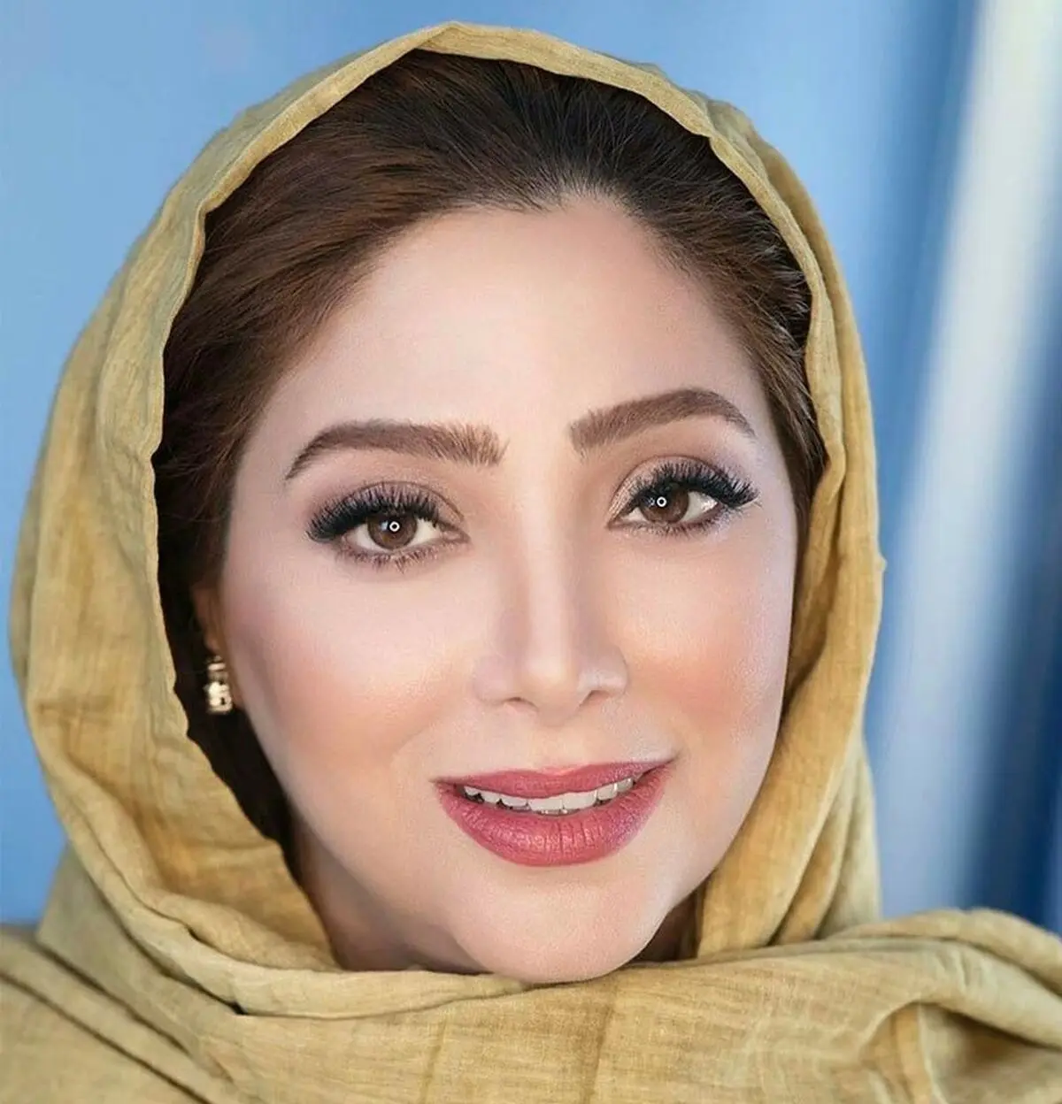 جدیدترین عکس خانم بازیگری که آرایشگر شد