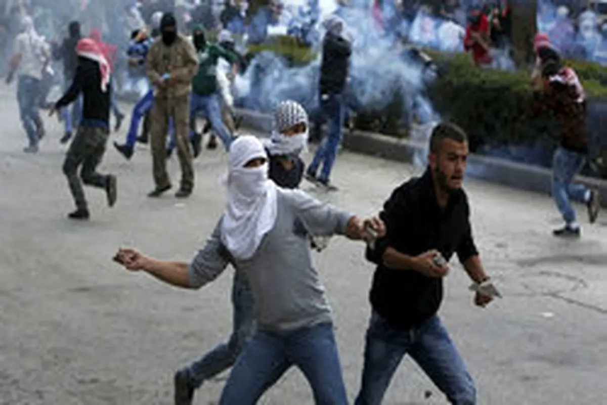 ده ها فلسطینی دچار خفگی شدند