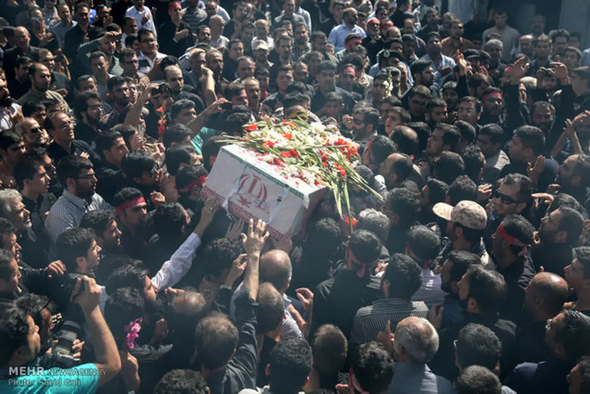 پیکر شهید مدافع حرم فاطمی در مشهد تشییع شد