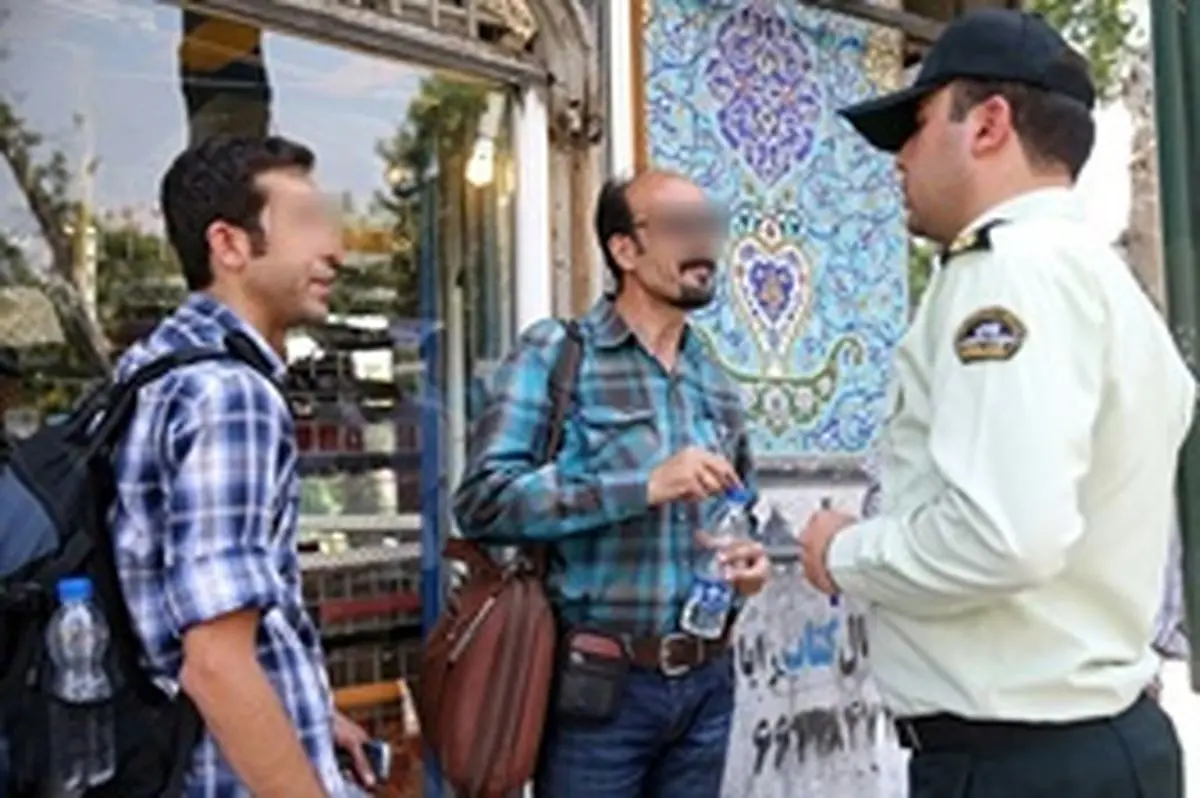 برخورد جدی پلیس با افراد روزه خوار در ملاء عام
