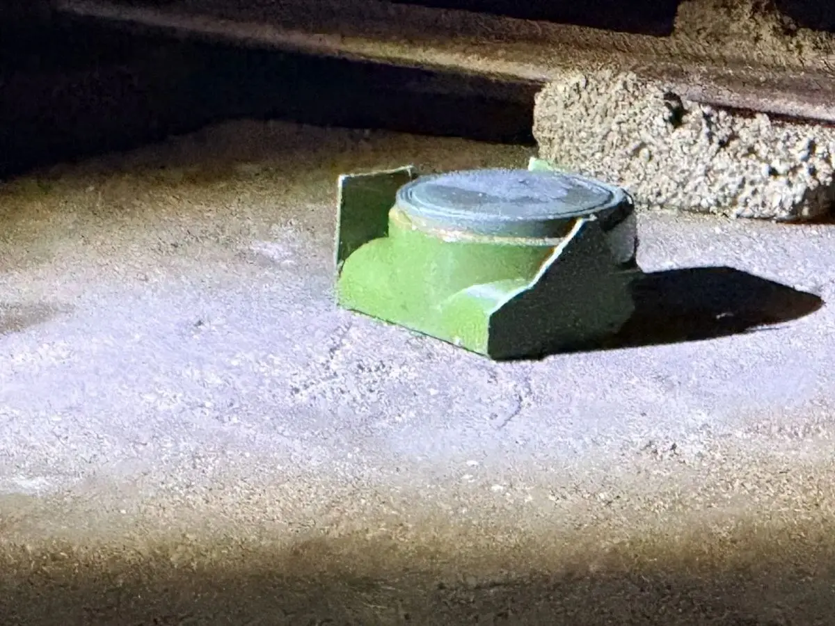 حمله آمریکا با کنسروهای حاوی مواد منفجره+ عکس