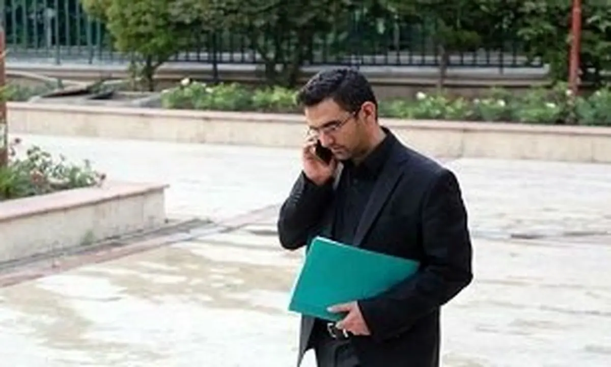 آذریجهرمی پرتاب ناموفق ماهواره «پارس یک» و «ناهید» تکذیب کرد